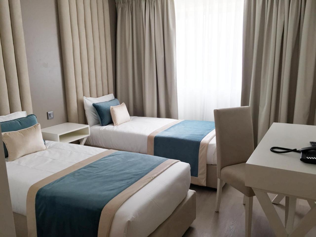 Hotel Les 3 Vallees Saran Ngoại thất bức ảnh