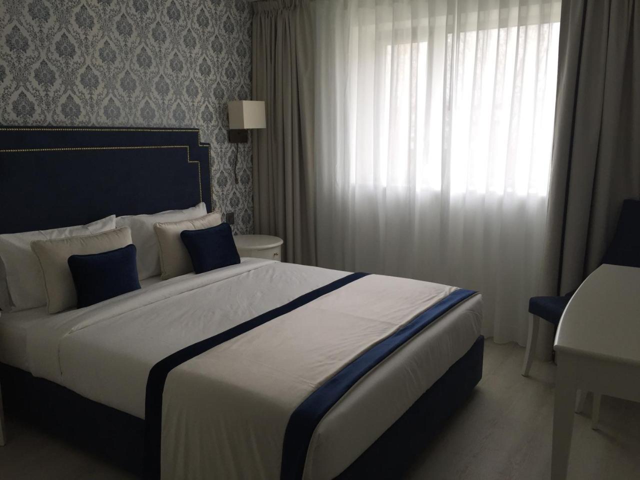 Hotel Les 3 Vallees Saran Ngoại thất bức ảnh