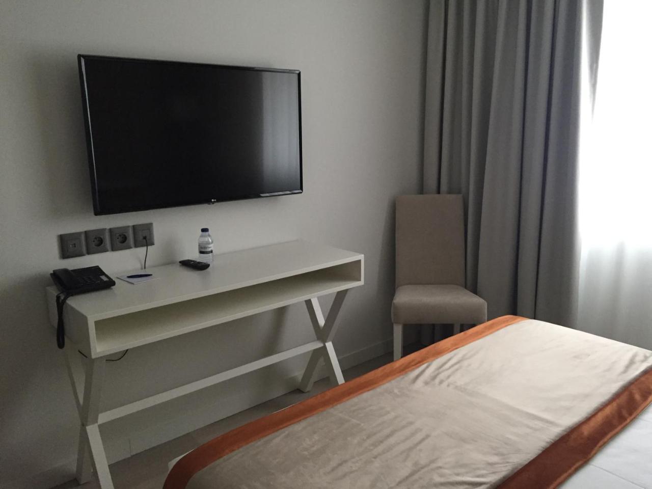 Hotel Les 3 Vallees Saran Ngoại thất bức ảnh