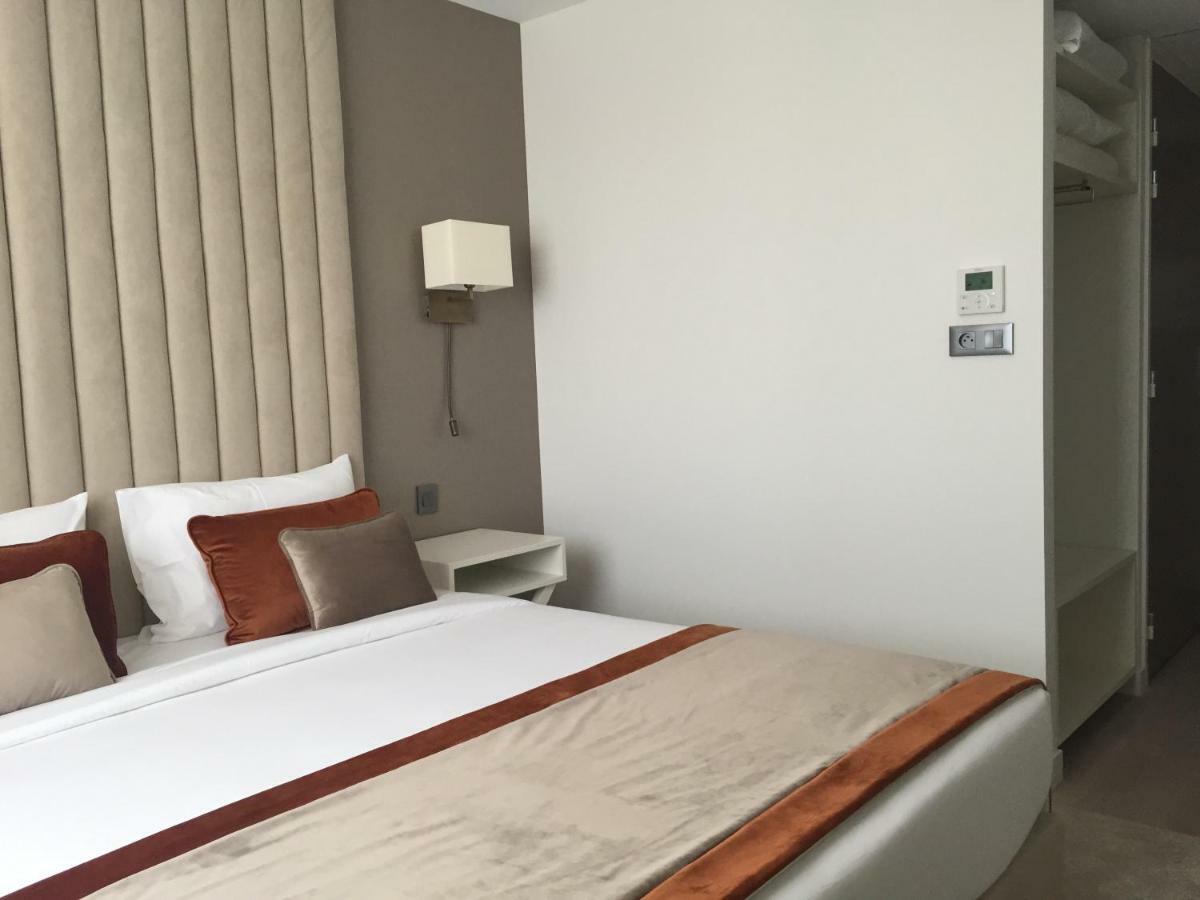 Hotel Les 3 Vallees Saran Ngoại thất bức ảnh