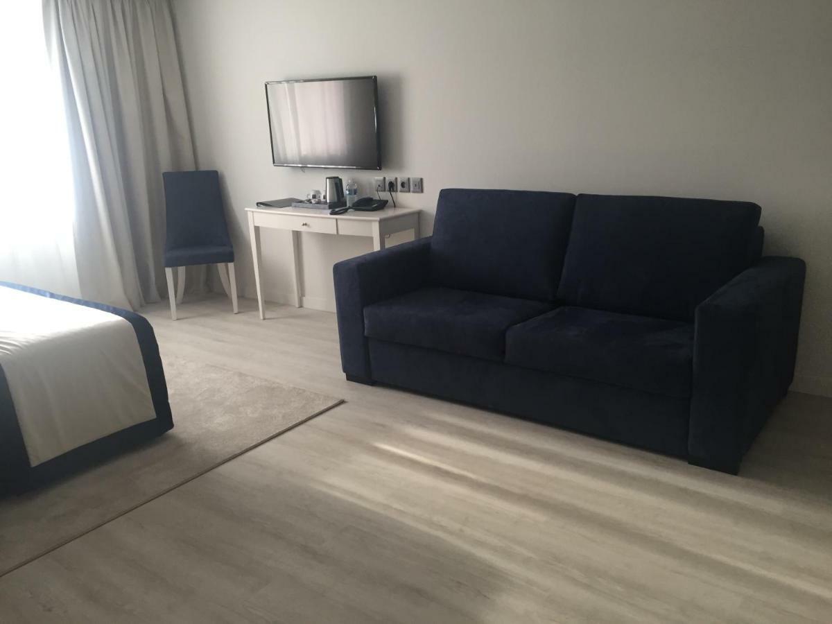 Hotel Les 3 Vallees Saran Ngoại thất bức ảnh